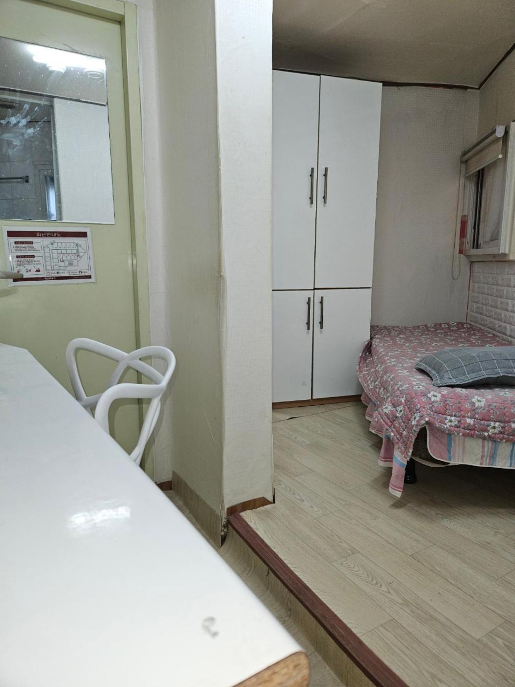 Auberge de jeunesse Hub House Livingtel à Séoul Extérieur photo